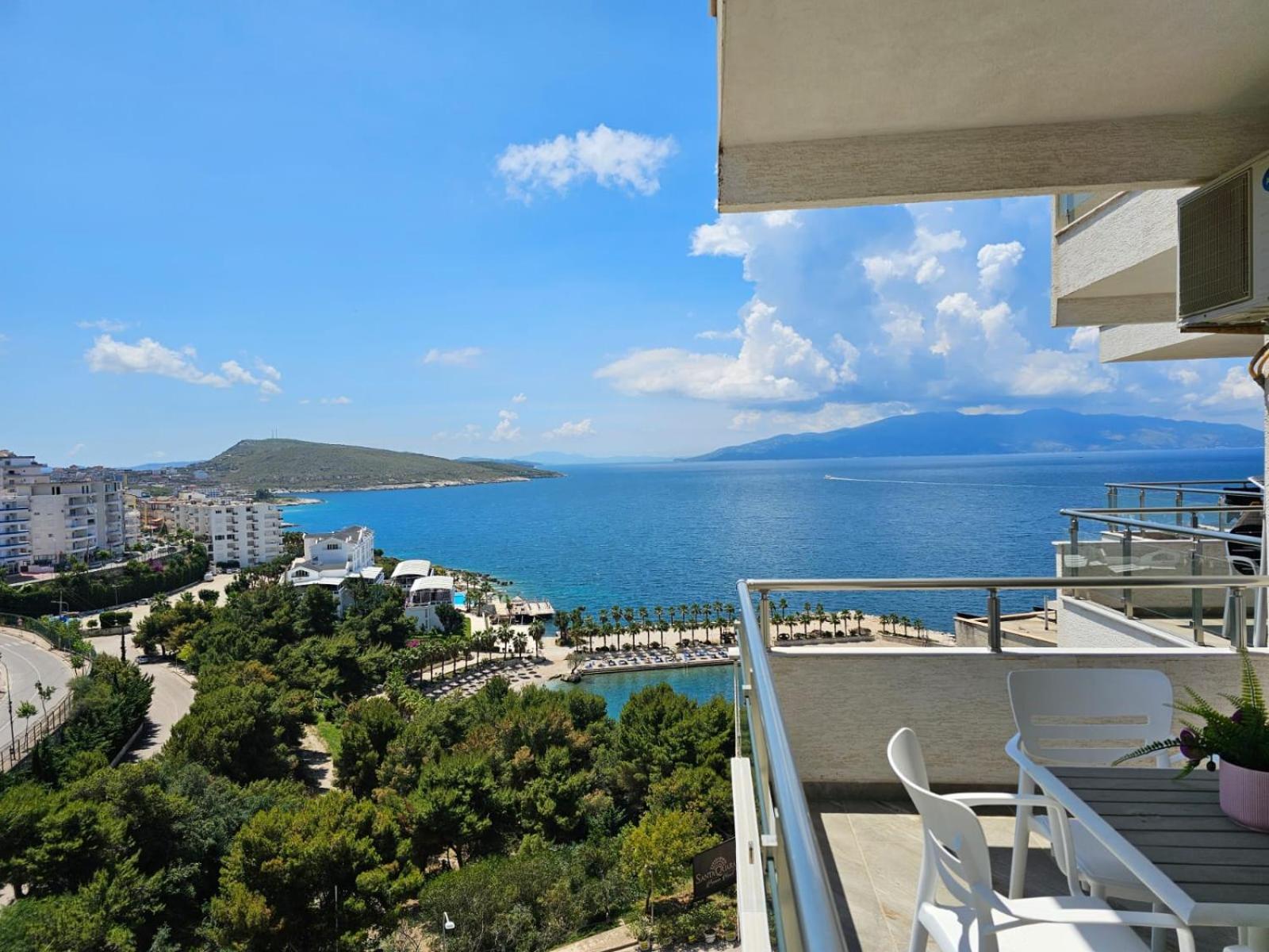 Brand New Apartments Sarandë Exterior foto
