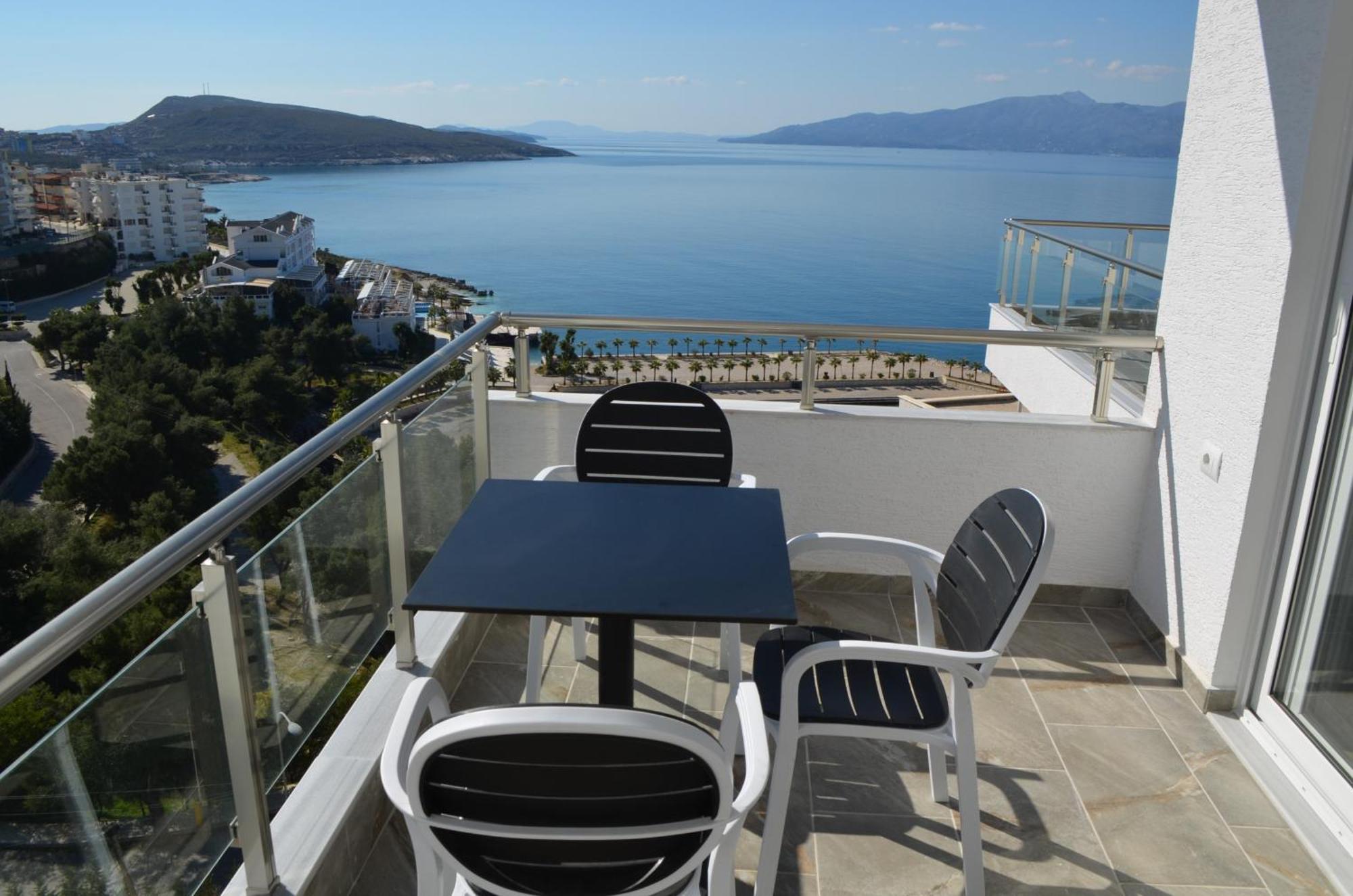 Brand New Apartments Sarandë Exterior foto