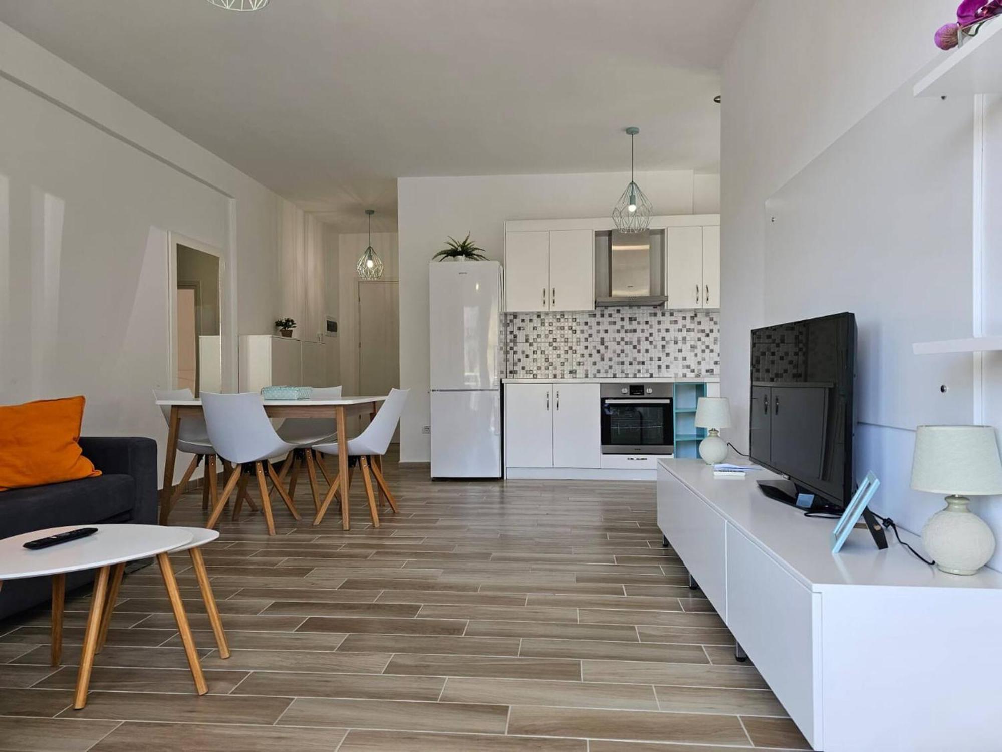 Brand New Apartments Sarandë Exterior foto